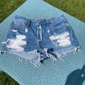 Levi premium shorts!  Size 29.